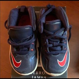 Lebron XIII Toddler Size 7c